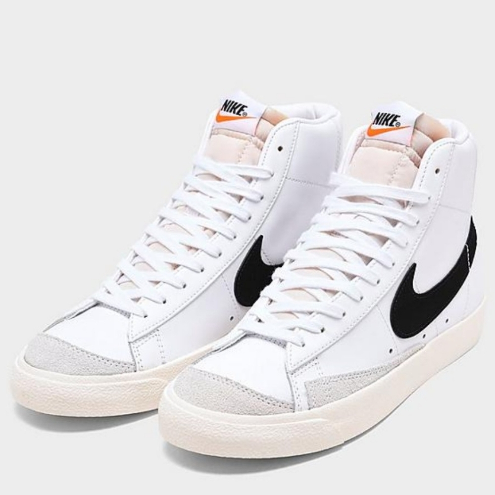 Nike Women's Blazer Mid 77 Shoes - Size 7.5